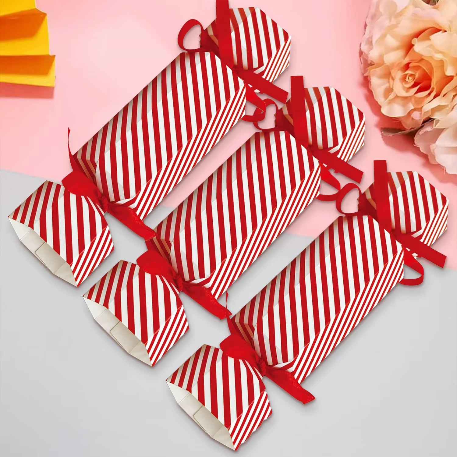 40 Packs DIY Christmas Party Cracker Kit Snowflake & Reindeer Design No-Snap Xmas Party Table Favors with Candy Boxes for Holida